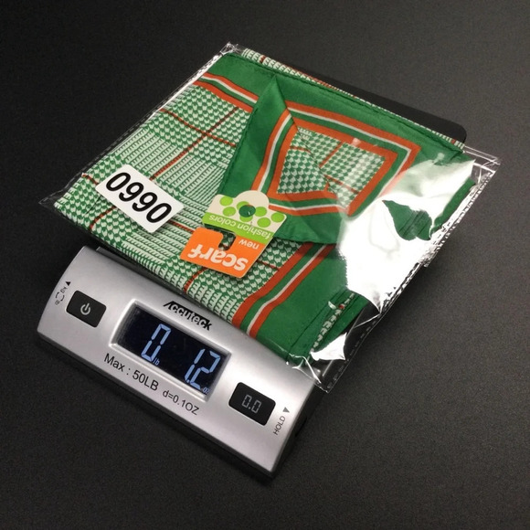 Vintage dead stock Unbranded Scarf, Green, 27x27 Inches - Picture 6 of 6